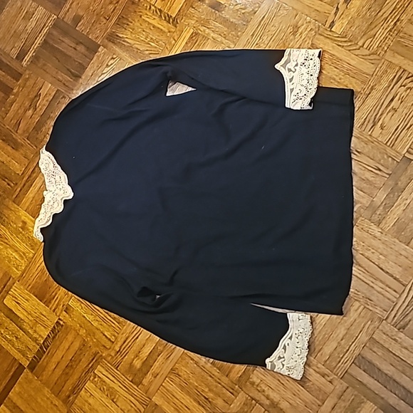 Hopeless Romantic Top - Picture 5 of 5